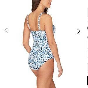 Nip Tuck Petal Plunge Joanne One Piece Swimsuit US 6 Sweetheart Neck Ruched Side